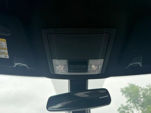 Used 2018 Ford Explorer Limited w/ Equipment Group 301A AWD/4WD image 30