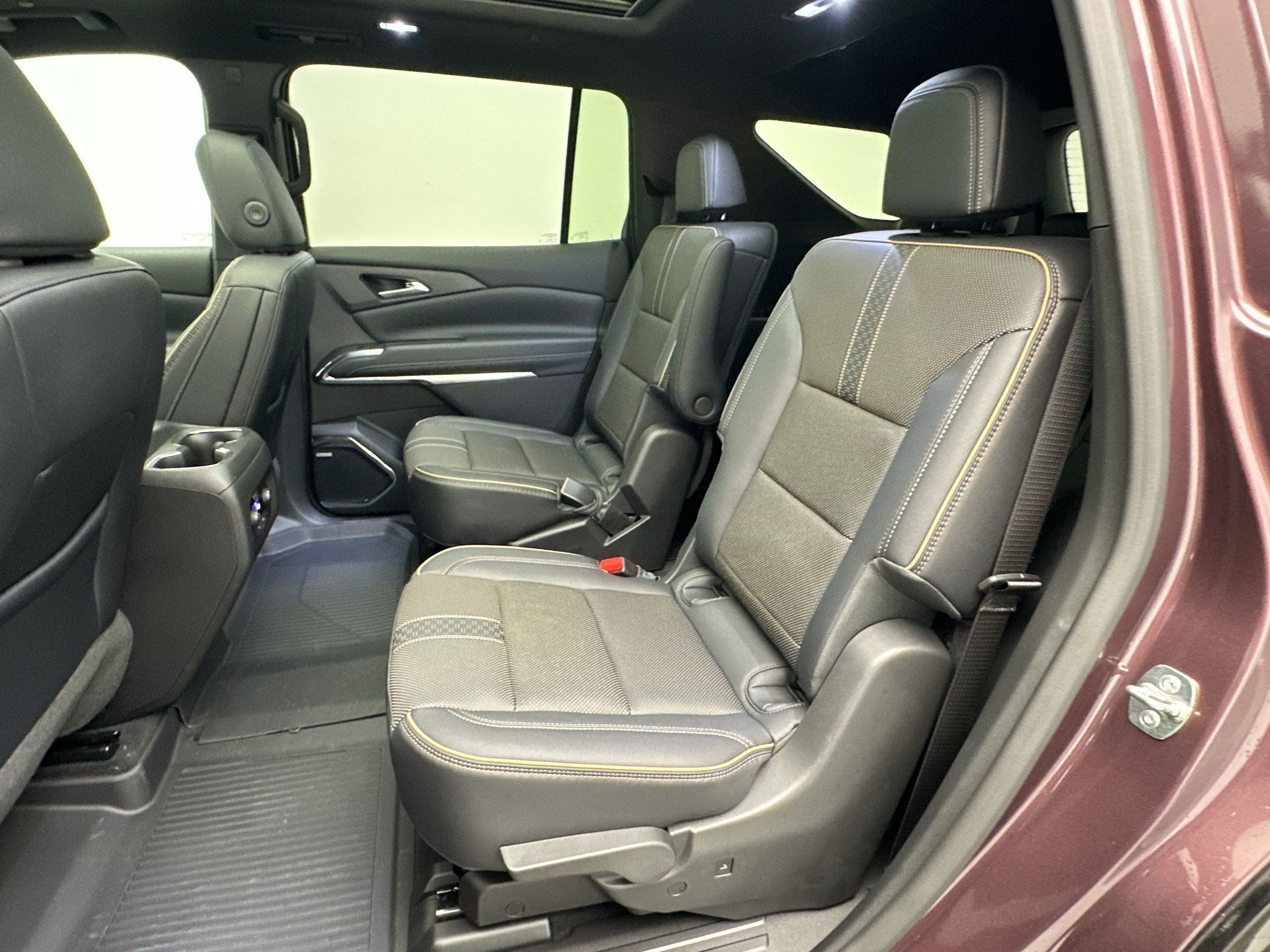Certified 2026 Chevrolet Traverse High Country AWD/4WD image 25
