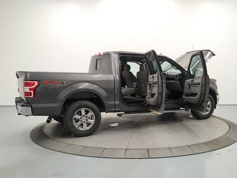 Used 2018 Ford F150 XLT w/ Equipment Group 302A Luxury AWD/4WD image 15