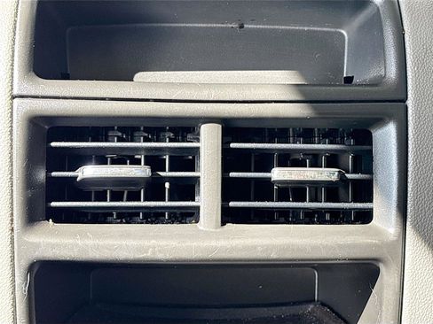 Used 2017 Cadillac XT5 Luxury w/ Driver Awareness Package image 29