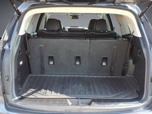 Used 2025 Subaru Ascent Limited w/ Popular Package #2 AWD/4WD image 33
