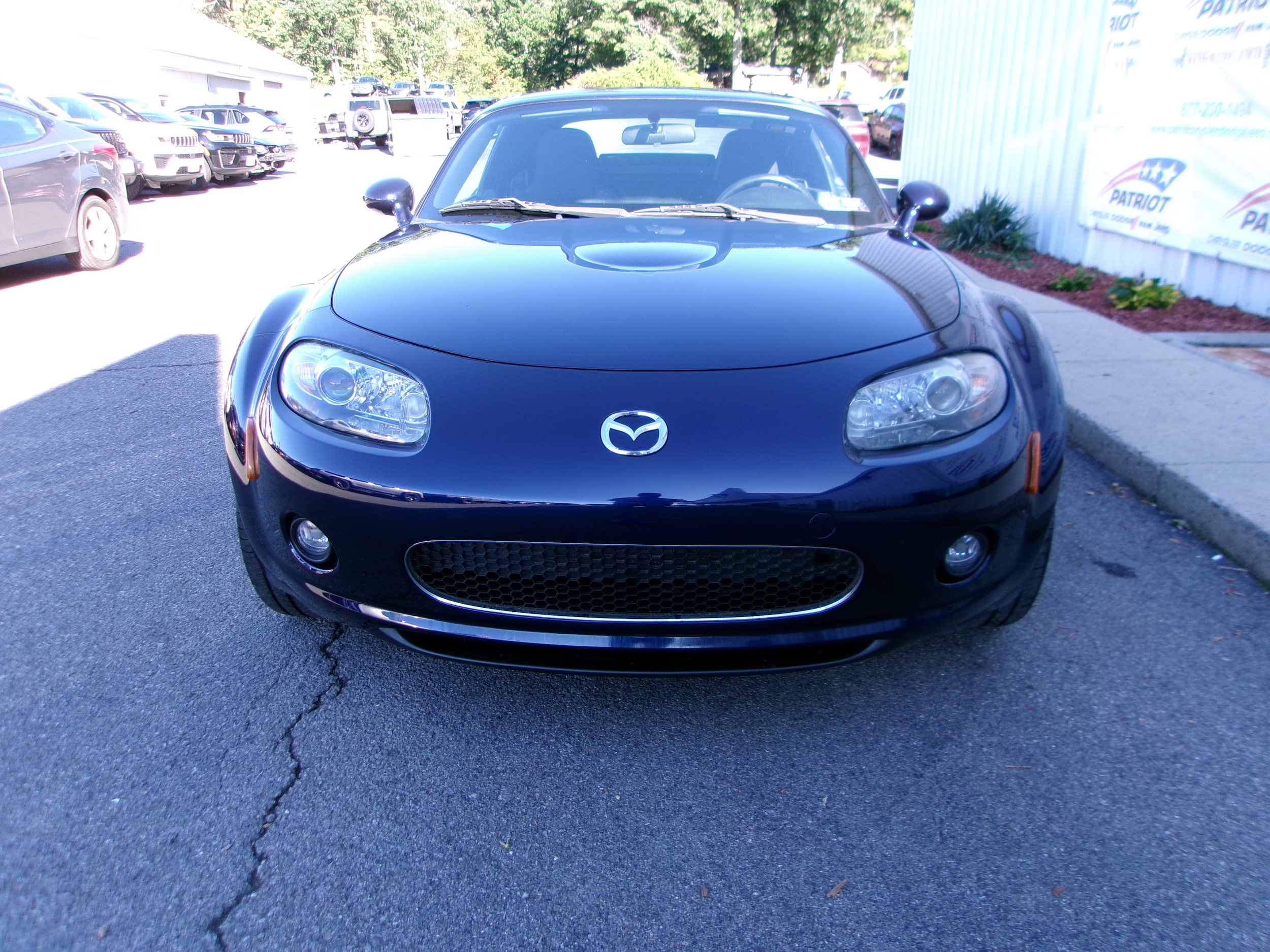 Used 2008 MAZDA MX-5 Miata Touring RWD image 3