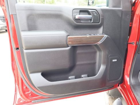 Used 2021 Chevrolet Silverado 1500 LT Trail Boss w/ Convenience Package II image 12