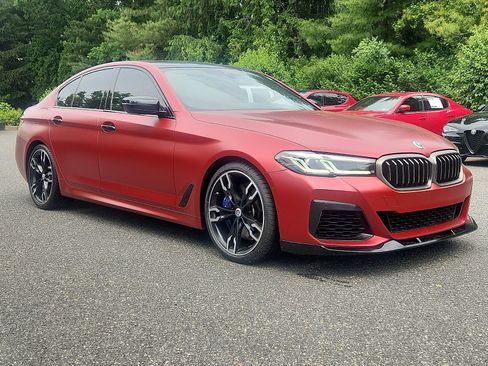 Used 2023 BMW M550i xDrive AWD/4WD image 3