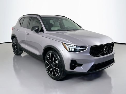 New 2026 Volvo XC40 B5 Ultra w/ Protection Package Premier image 3