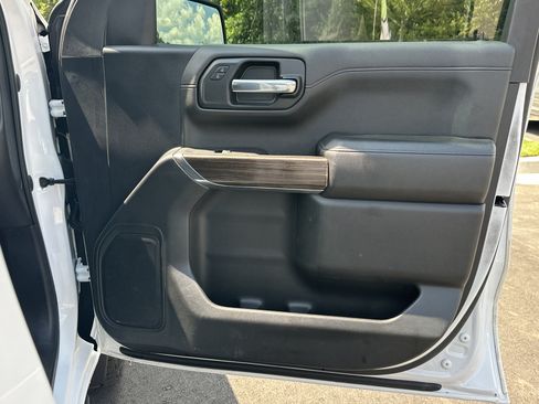 Used 2021 Chevrolet Silverado 1500 LT Trail Boss w/ Bed Protection Package AWD/4WD image 15