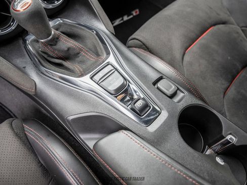 Used 2019 Chevrolet Camaro ZL1 RWD image 60