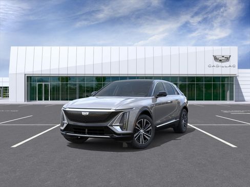 New 2027 Cadillac Lyriq Luxury RWD image 8