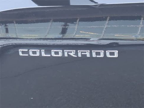 Used 2023 Chevrolet Colorado W/T image 11