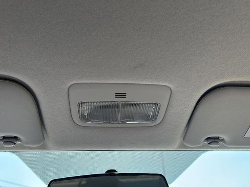 Used 2013 Toyota Corolla LE FWD image 33