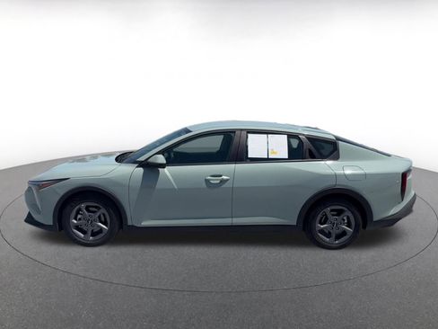 Used 2025 Kia K4 FWD image 9