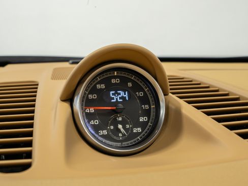 Used 2016 Porsche 911 Carrera 4S image 50