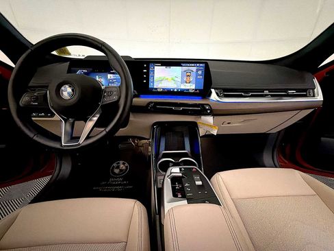 Used 2025 BMW X1 xDrive28i w/ Premium Package AWD/4WD image 15