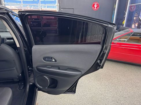 Used 2022 Honda HR-V EX image 15