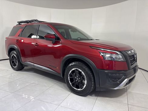 Used 2023 Nissan Pathfinder Rock Creek image 7