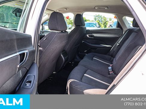 Used 2024 Hyundai Sonata SEL FWD image 18