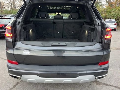 Used 2023 BMW X5 sDrive40i w/ Premium Package image 12