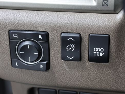 Used 2014 Lexus GX 460 image 15