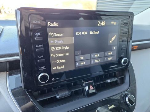 Used 2022 Toyota Corolla LE image 21