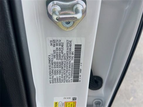 Certified 2025 Honda CR-V Sport image 18