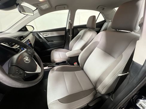 Used 2019 Toyota Corolla LE image 12