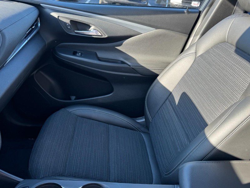 Used 2025 Buick Envista Preferred FWD image 13