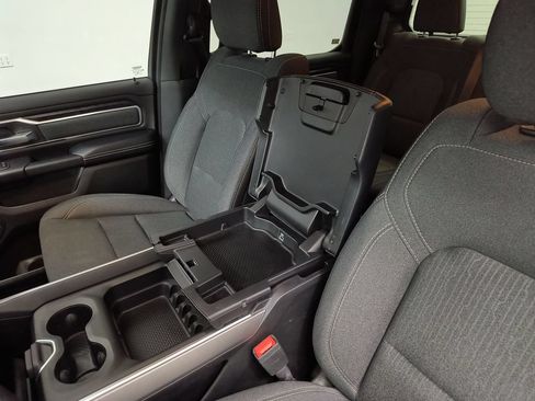 Used 2019 RAM 1500 Big Horn AWD/4WD image 28