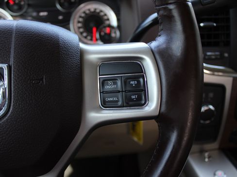 Used 2018 RAM 2500 Laramie w/ Convenience Group AWD/4WD image 30