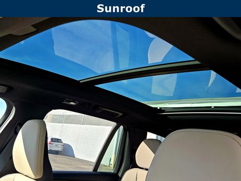 New 2026 Volvo XC90 T8 Plus w/ Protection Package Premier image 30