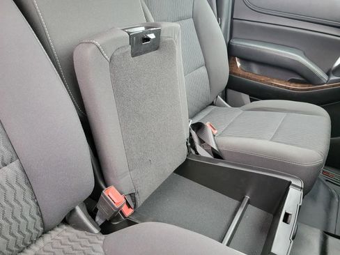 Used 2020 Chevrolet Tahoe 4WD w/ Remote Keyless Entry Package image 33