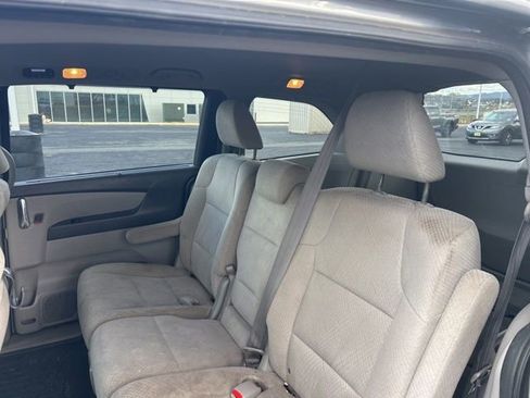 Used 2016 Honda Odyssey SE image 11
