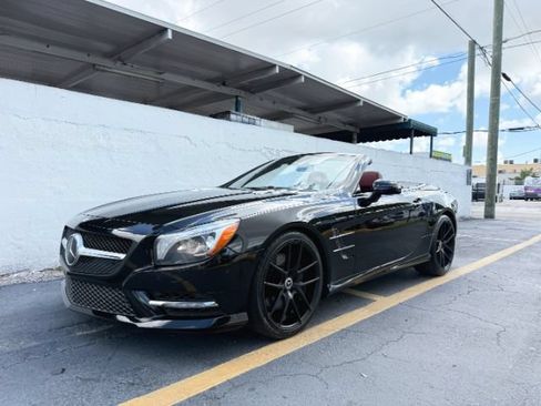 Used 2013 Mercedes-Benz SL 550 image 1
