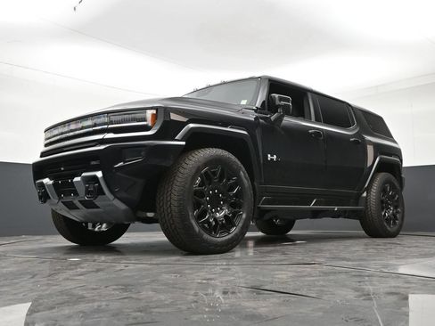 Used 2025 GMC Hummer EV 2X AWD/4WD image 24