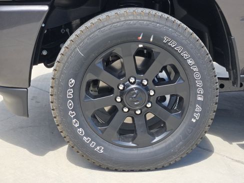 New 2026 RAM 2500 Laramie w/ Night Edition AWD/4WD image 11