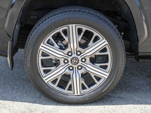 Used 2024 Toyota Sequoia Capstone AWD/4WD image 12