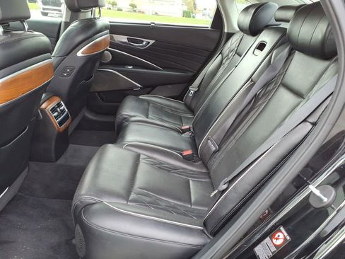 Used 2019 Kia K900 Luxury w/ VIP Package AWD/4WD image 11