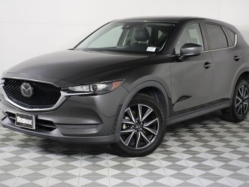Used 2018 MAZDA CX-5 Touring image 3