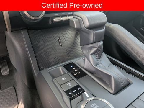 Certified 2025 Toyota Tacoma SR5 AWD/4WD image 19