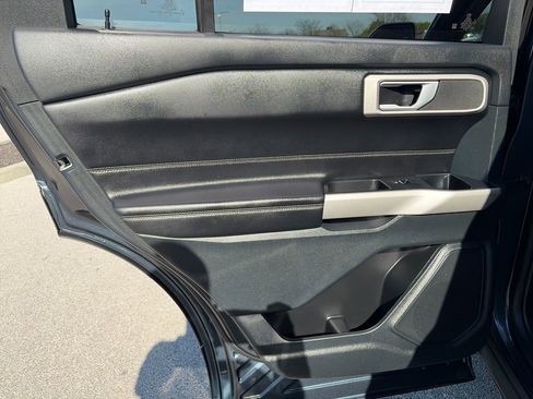 Used 2023 Ford Explorer XLT w/ Equipment Group 202A image 25