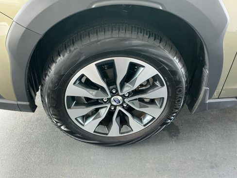 Certified 2025 Subaru Outback Limited AWD/4WD image 26