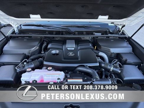 New 2026 Lexus LX 600 4WD w/ Luxury Package image 9