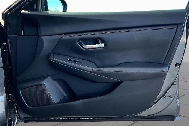 Certified 2022 Nissan Sentra SV FWD image 22