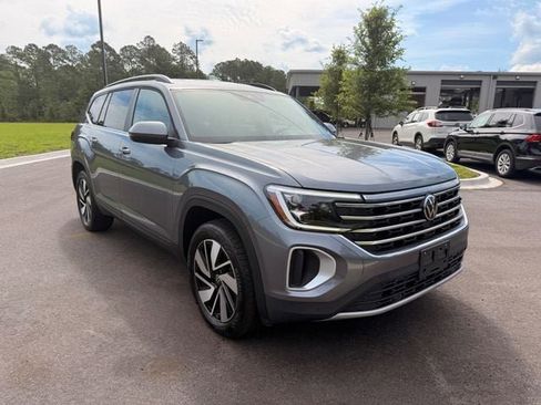 Used 2025 Volkswagen Atlas SE FWD image 15
