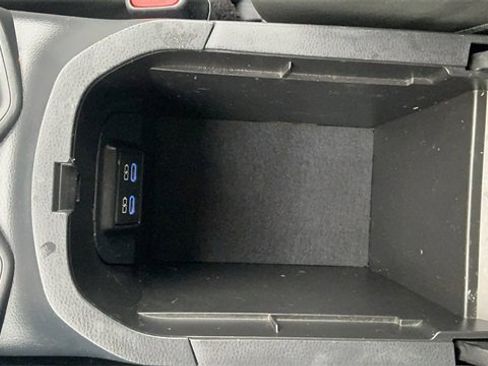 Used 2022 Toyota RAV4 XLE image 29