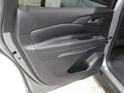 Used 2026 Chevrolet Traverse LT AWD/4WD image 19