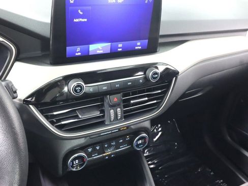 Used 2021 Ford Escape SE FWD image 15
