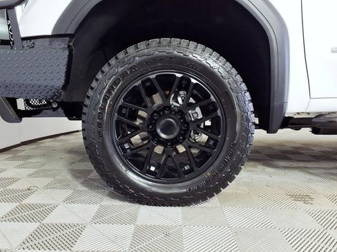 Used 2026 GMC Sierra 2500 Pro w/ Convenience Package AWD/4WD image 8