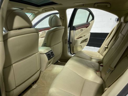 Used 2012 Lexus LS 460 AWD image 12