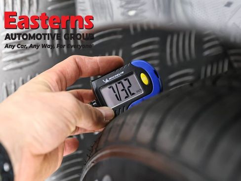 Used 2020 Volkswagen Jetta SE w/ SE Cold Weather Package image 28