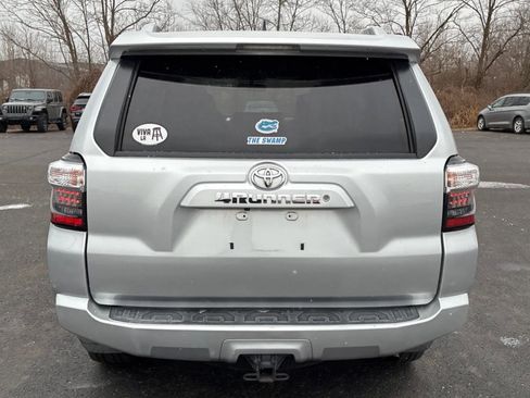 Used 2018 Toyota 4Runner SR5 image 4